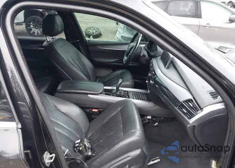 2015 BMW X5 xDrive35I z USA, uszkodzony, nr VIN 5UXKR0C52F0P01037